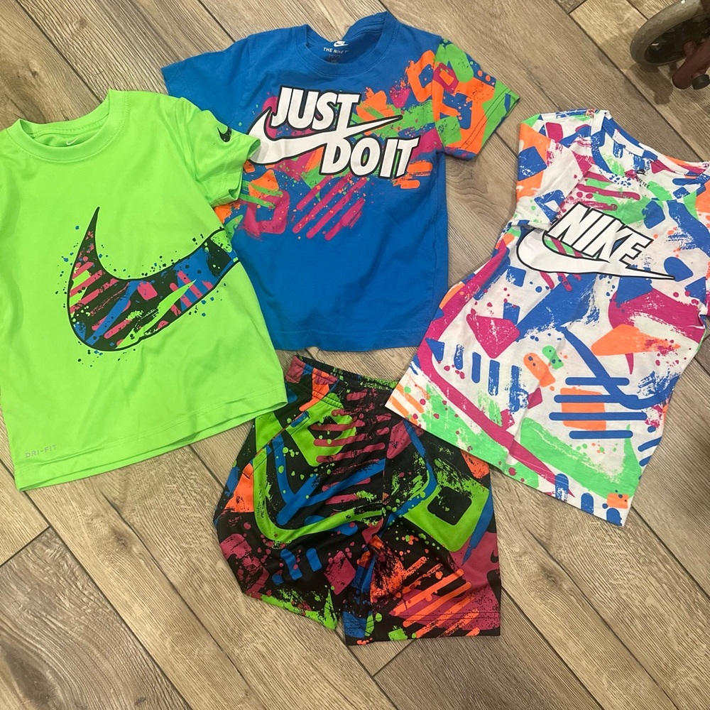 Nike Kids Matching Set - 3 shirts with matching shorts like new